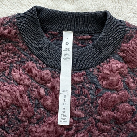 NWT!!! Lululemon Athletica Jacquard Crew Neck Sweater size 4 Retail 168$ - Picture 7 of 10